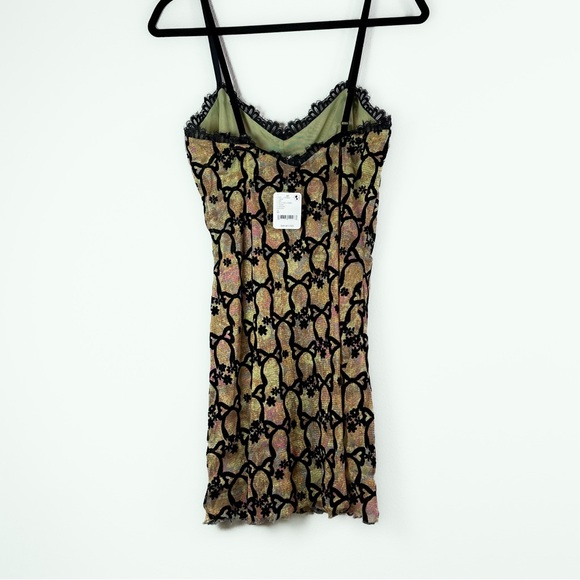 Free People Lace and Bows Mini Slip size Medium NWT - Picture 5 of 16